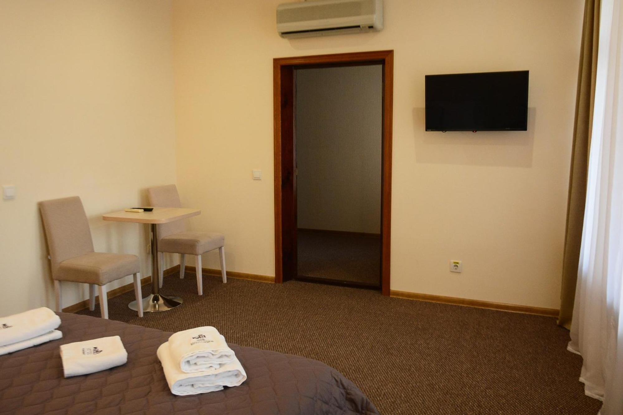 Hotel Voskresensky スームィ 部屋 写真